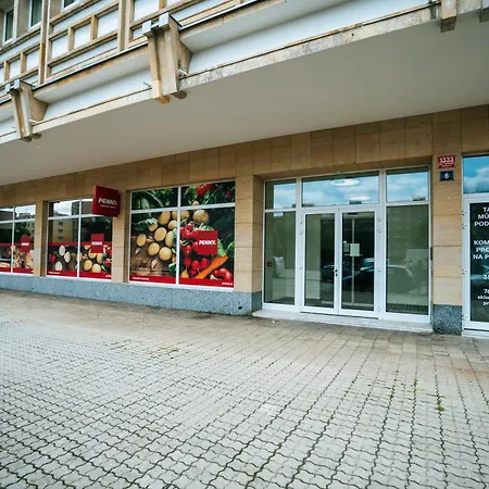 Blue - Vrsovice Apartment